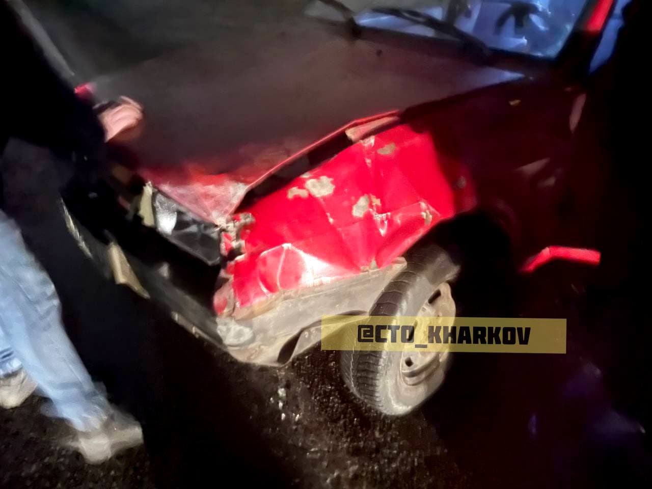 ДТП Харьков: Разбились три машины на Окружной, виновник аварии уехал
